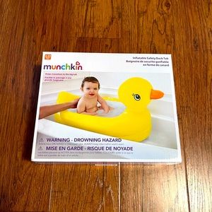 Munchkin Inflatable Duck Bath